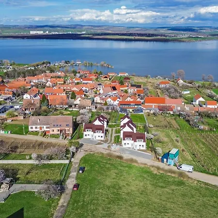 Pavlovske Domecky شقة