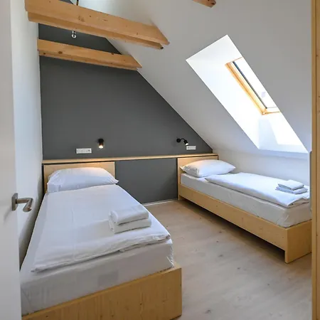 Pavlovske Domecky Apartment *